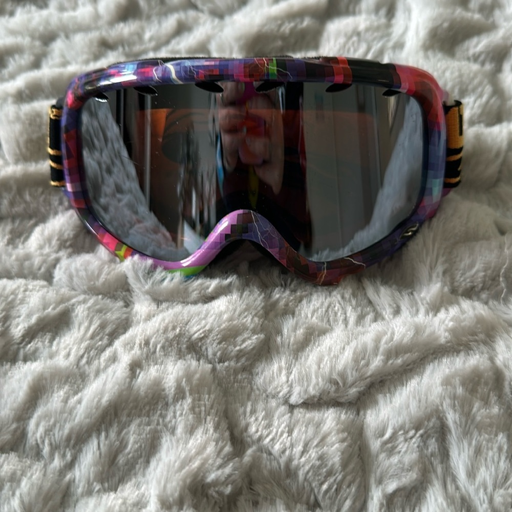 SMITH youth ski/snowboard goggles